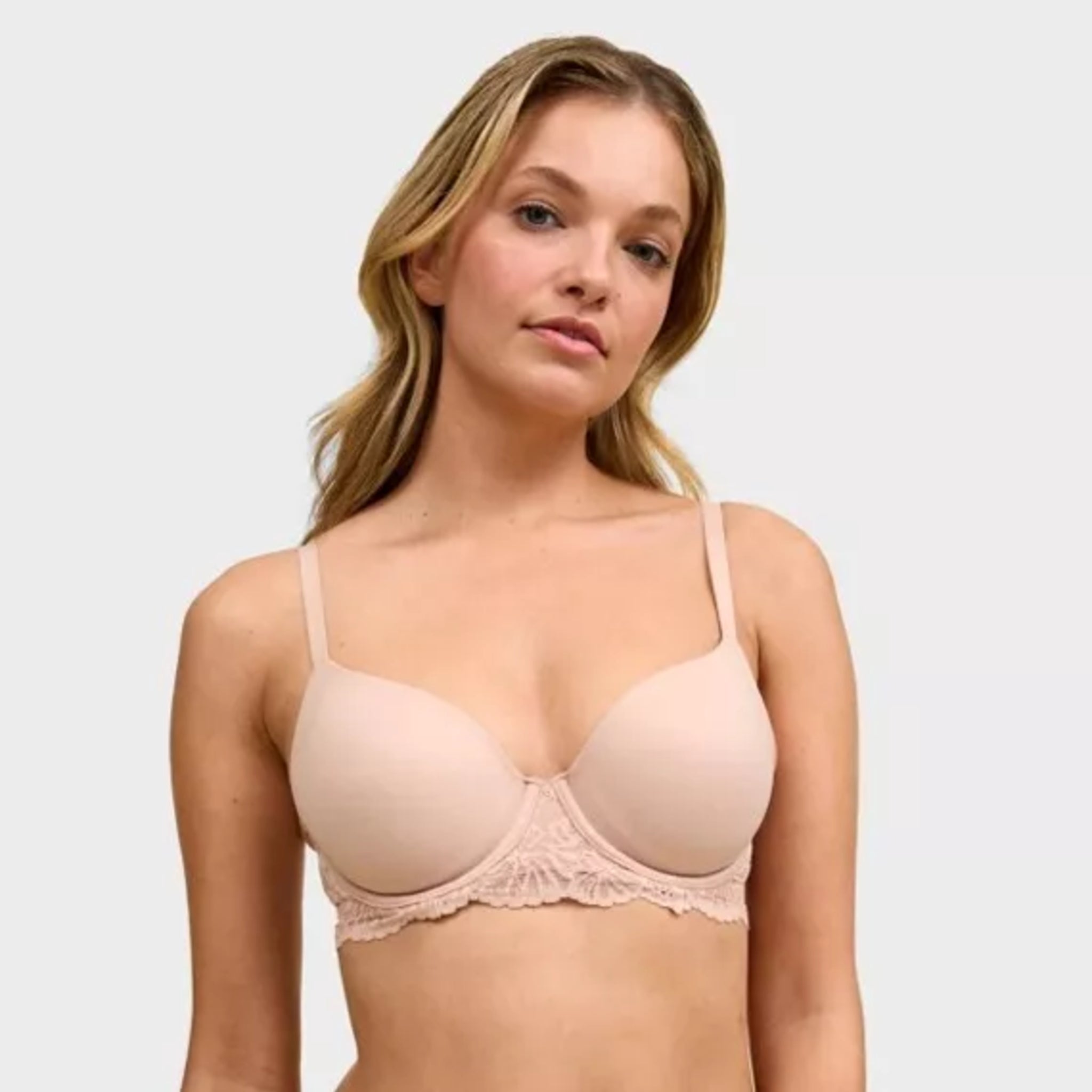 Women's nude T-shirt bra with underwire support and lace trim